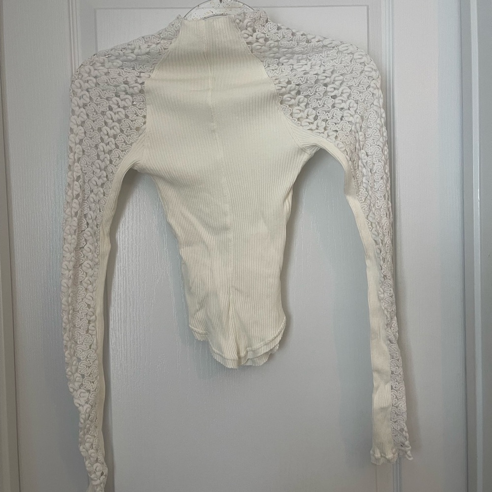 Free People Clemente Stretch Cotton Top In Crochet Lace Sleeves - Picture 4 of 5